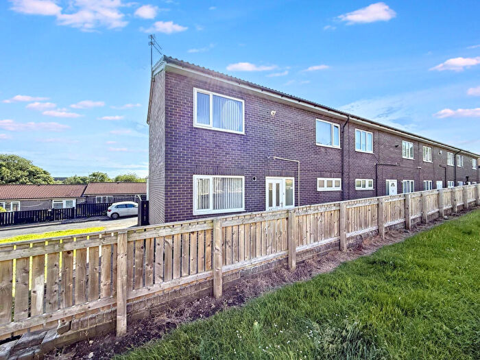 3 Bedroom End Of Terrace House For Sale In Tamar Close, Peterlee, Durham, SR8