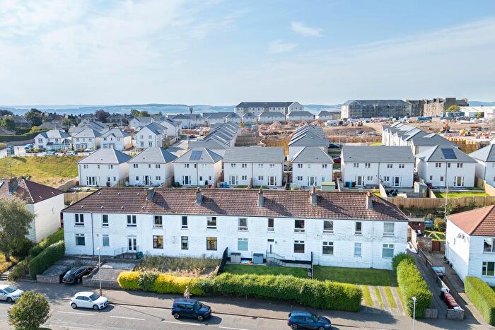 3 Bedroom Maisonette For Sale In Mains Drive, Dundee, DD4