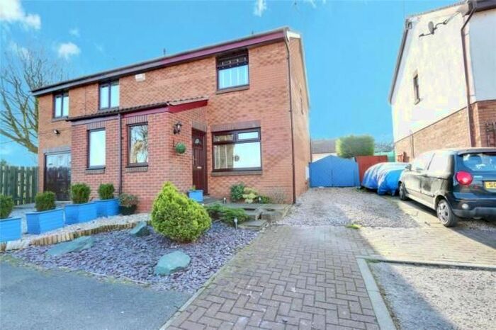 3 Bedroom Semi-Detached House To Rent In Fossdale Close, Hull, HU8