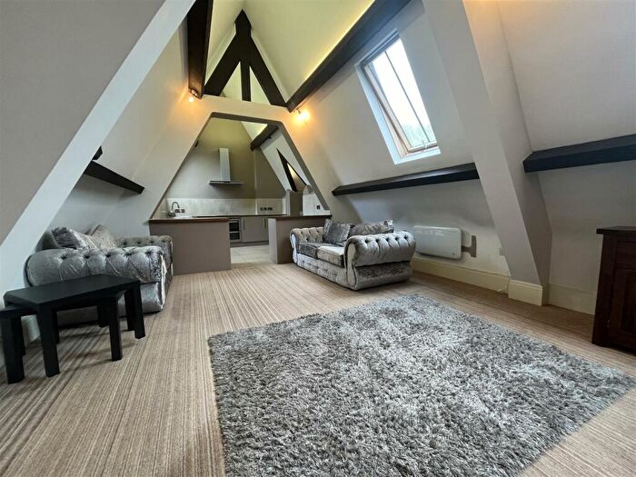 2 Bedroom Duplex To Rent In Chaseley Field Mansions, Chaseley Road, Salford, M6