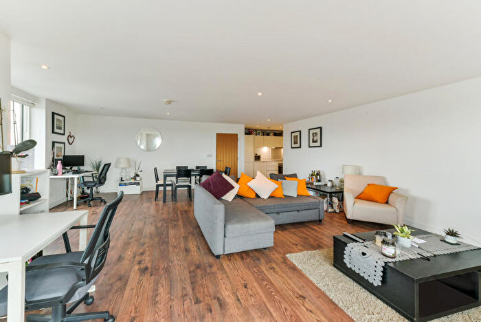 3 Bedroom Apartment To Rent In Kara Court, Seven Sea Gardens, Tower Hamlets, London, E3
