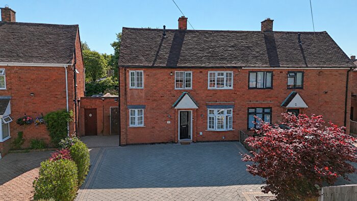 3 Bedroom Semi Detached House For Sale In Cole Green, Shirley, Solihull, B90