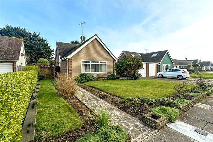 2 Bedroom Bungalow For Sale In Hawke Close, Rustington, Littlehampton, West Sussex, BN16