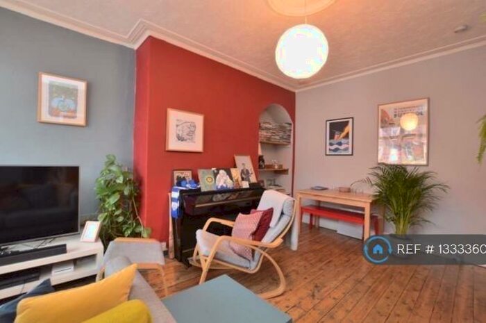 2 Bedroom Terraced House To Rent In Seaforth Avenue, Leeds, LS9