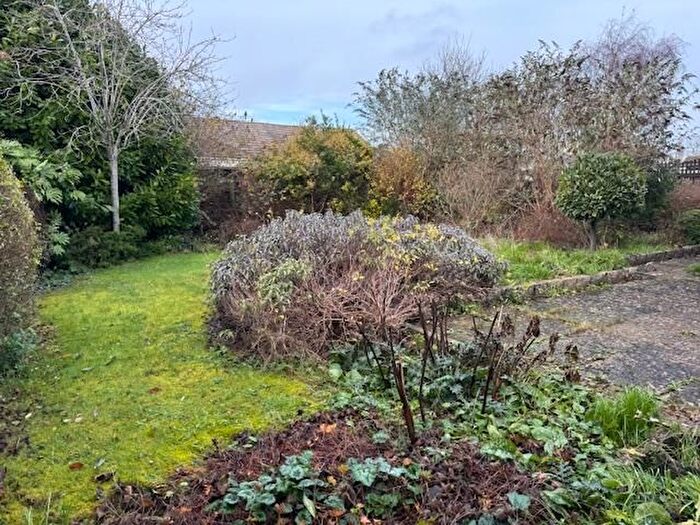 2 Bedroom Detached Bungalow For Sale In Little Horcott Lane, Fairford, GL7