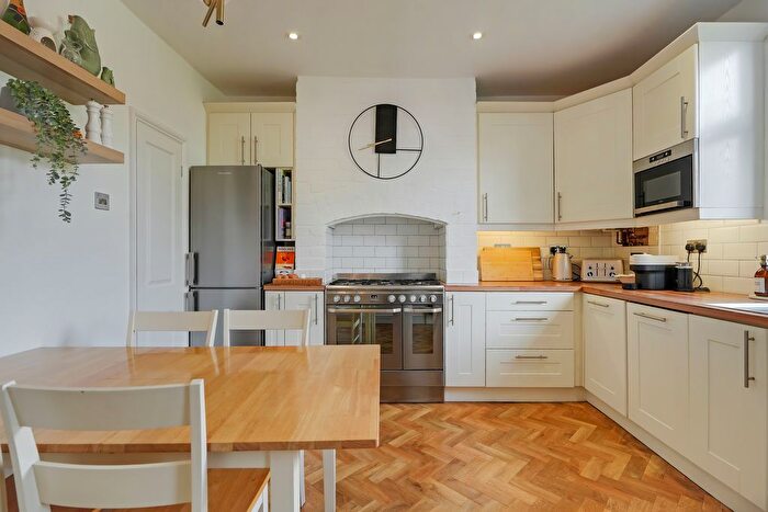 2 Bedroom Terraced House To Rent In Duncan Road, Crookes, S10