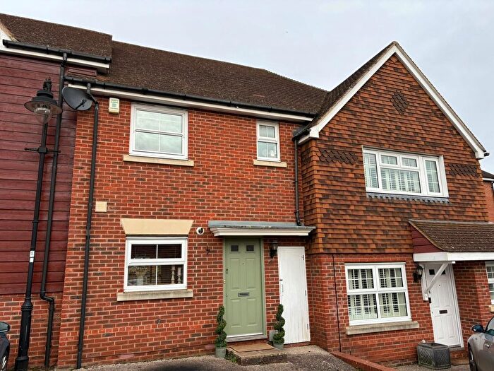 3 Bedroom Terraced House For Sale In Chertsey Street, Fleet, GU51