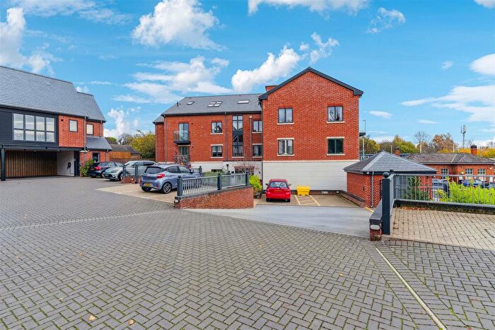 1 Bedroom Flat For Sale In Park Lane, Knebworth, SG3