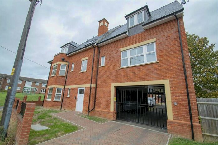 2 Bedroom Apartment To Rent In Vicarage Hill, Flitwick, Bedford, MK45