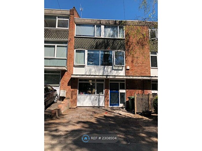 8 Bedroom Terraced House To Rent In Sparkford Close, Winchester, SO22