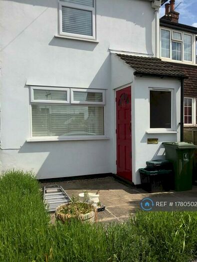 2 Bedroom End Of Terrace House To Rent In Prospect Place, Bromley, BR2