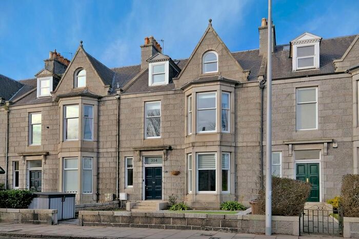 6 Bedroom Terraced House To Rent In Great Western Road, Aberdeen AB10