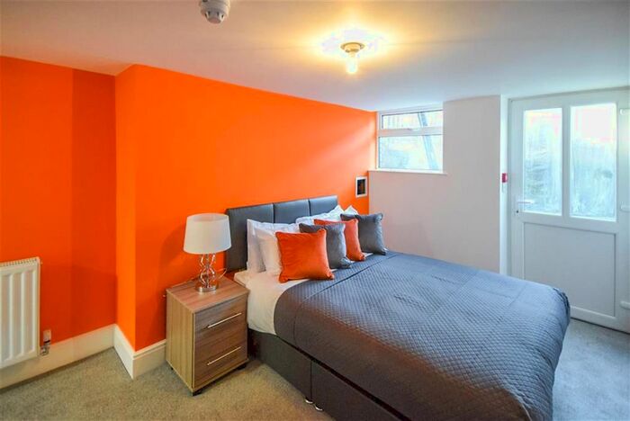 1 Bedroom Property To Rent In Bradford Road, Shipley, BD18