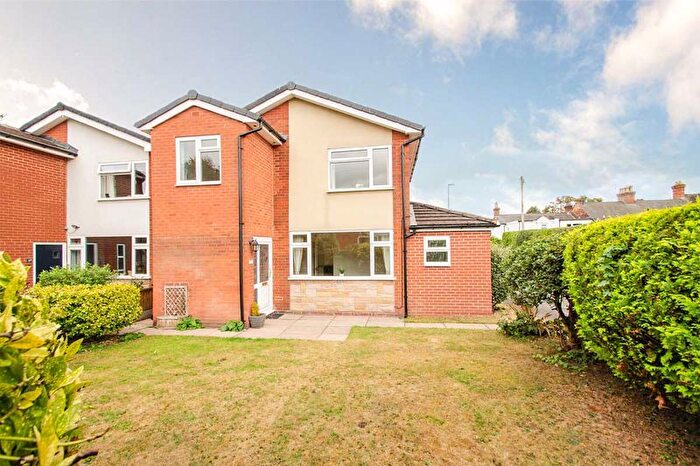 3 Bedroom Detached House For Sale In The Paddock, Lichfield, WS14