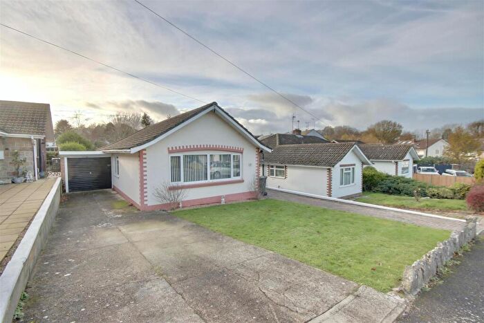 2 Bedroom Detached Bungalow For Sale In The Rise, Waterlooville, PO7
