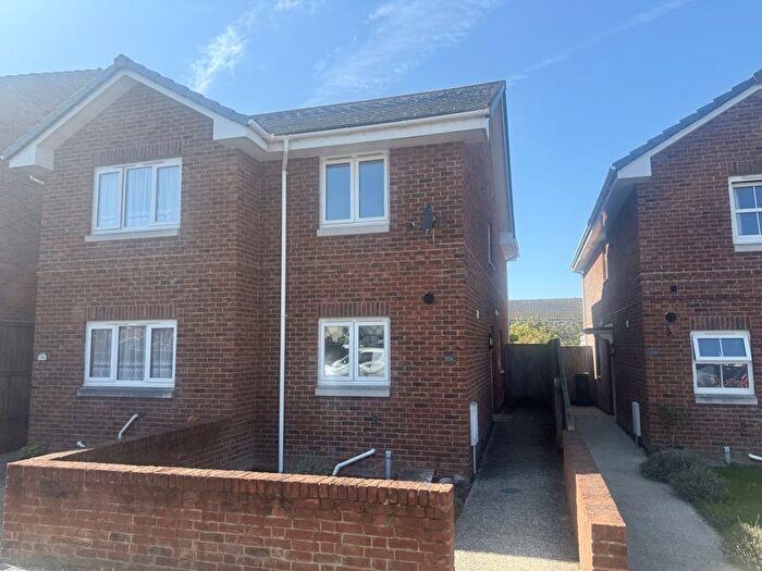 2 Bedroom Semi-Detached House For Sale In Gunville Road, Newport, PO30