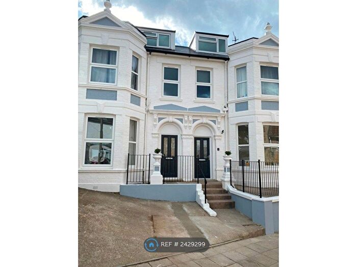 Studio To Rent In Tregonwell Road, Bournemouth, BH2