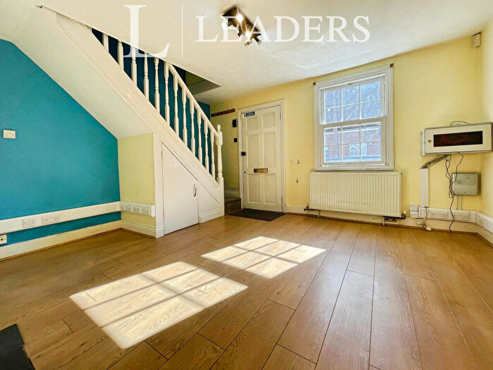 2 Bedroom Terraced House To Rent In High Street, Kelvedon, CO5