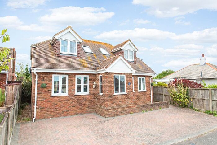 3 Bedroom Detached House For Sale In Valkyrie Avenue, Whitstable, CT5