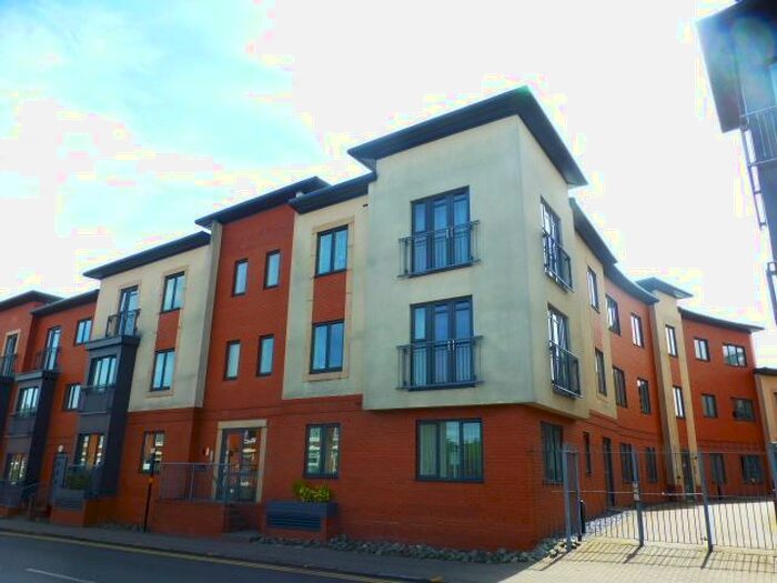 2 Bedroom Flat To Rent In High Street, Harborne, Birmingham, B17