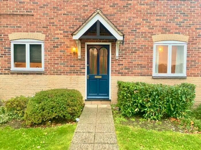 2 Bedroom Flat To Rent In Anna Pavlova Close, Abingdon, Oxfordshire OX14