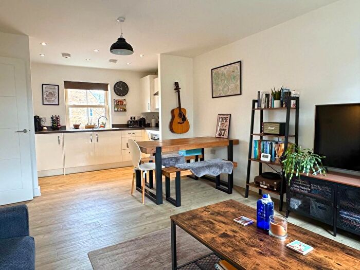 1 Bedroom Flat For Sale In Flanders Close, Bicester, OX26