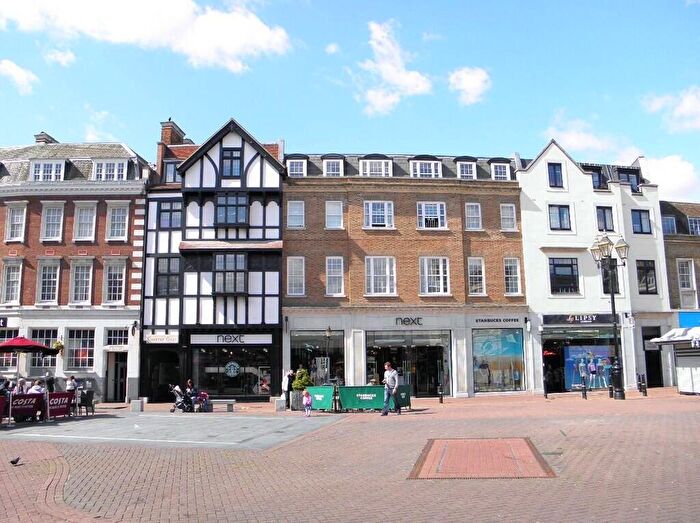 1 Bedroom Apartment For Sale In Charter Quay, Kingston Upon Thames, KT1