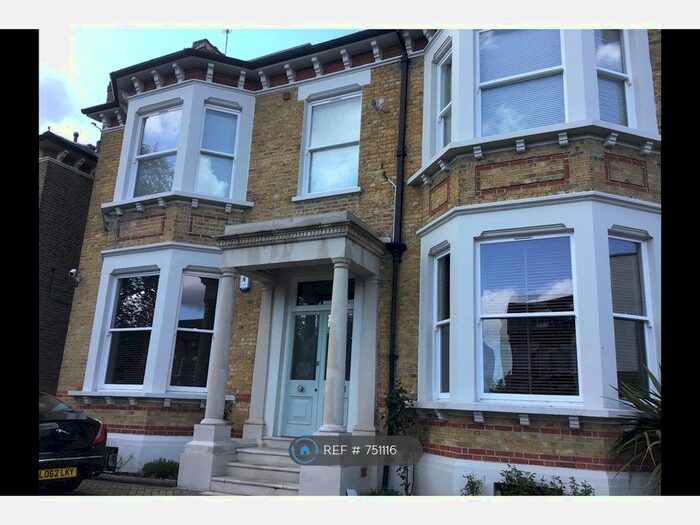 2 Bedroom Flat To Rent In Mountearl Gardens, London SW16