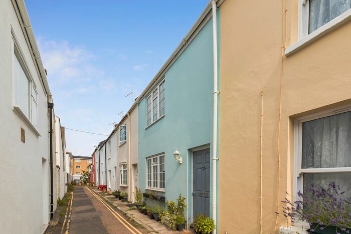 2 Bedroom Terraced House To Rent In Millfield Cottages, Brighton, BN2