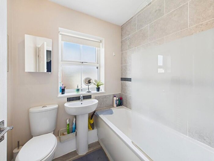 3 Bedroom Semi-Detached House For Sale In Vicars Cross Road, Vicars Cross, CH3