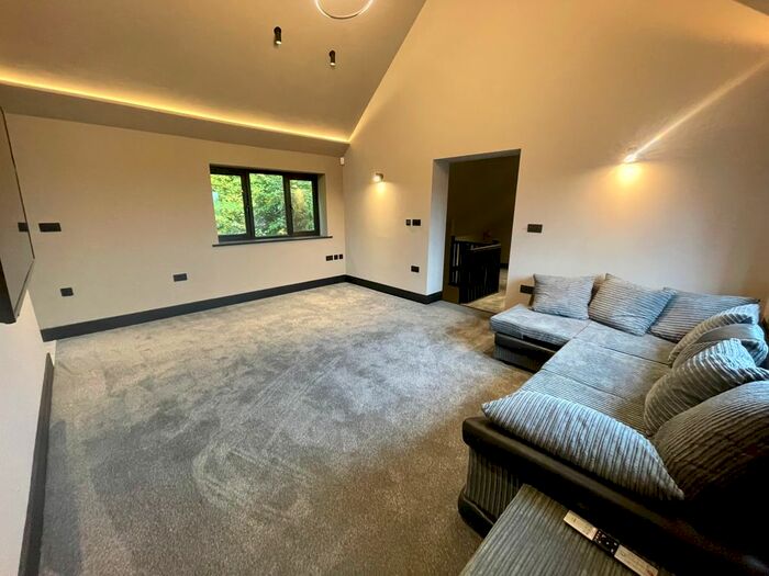 1 Bedroom Flat To Rent In Beckham Close, Luton, LU2