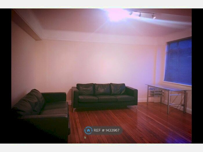 1 Bedroom Flat To Rent In Balham High Road, London, SW17