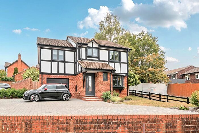 4 Bedroom Detached House For Sale In Connaught Gardens, Berkhamsted, HP4
