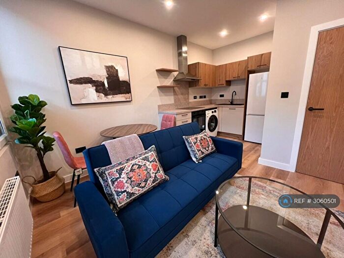 1 Bedroom Flat To Rent In The Headrow, Leeds, LS1