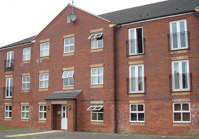 2 Bedroom Flat To Rent In Thompson Court, Chilwell, Nottingham, NG9