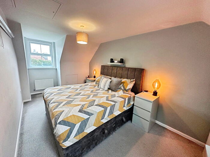 3 Bedroom Semi-Detached House For Sale In Oaklands Way, Earl Shilton, Leicester, LE9