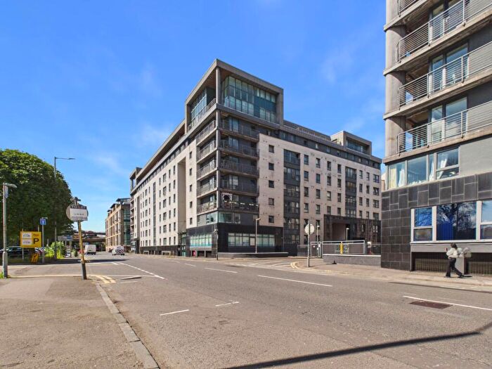 2 Bedroom Flat To Rent In Wallace Street, Glasgow, G5