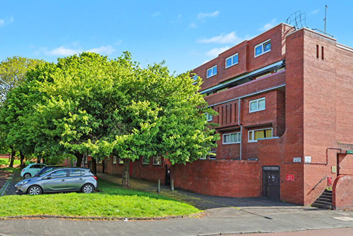 1 Bedroom Flat For Sale In Flat St Peters Path, Woodside, Glasgow, G4