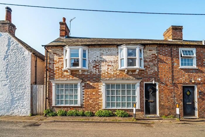 2 Bedroom Cottage To Rent In The Street Ewelme, OX10