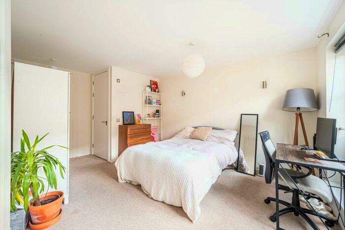 4 Bedroom Flat To Rent In Kay Street, Shoreditch, London, E2