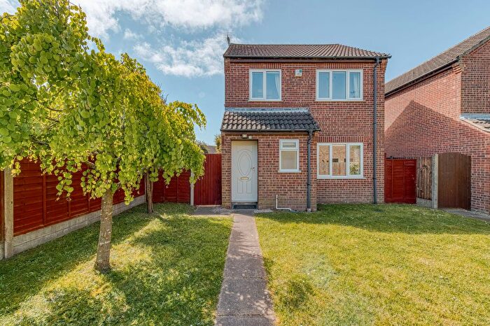 3 Bedroom Detached House For Sale In Highview Close, Blofield, NR13