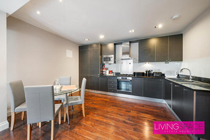 2 Bedroom Apartment To Rent In Ferdinand Place, Camden, NW1