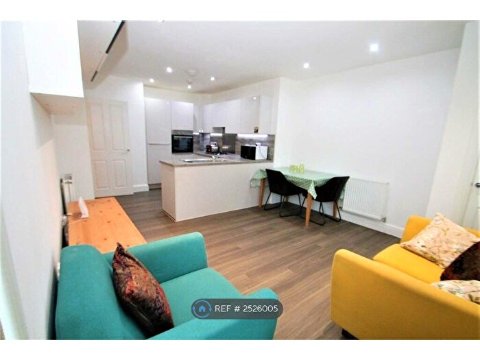 2 Bedroom Flat To Rent In Maven Court, Harrow, HA1