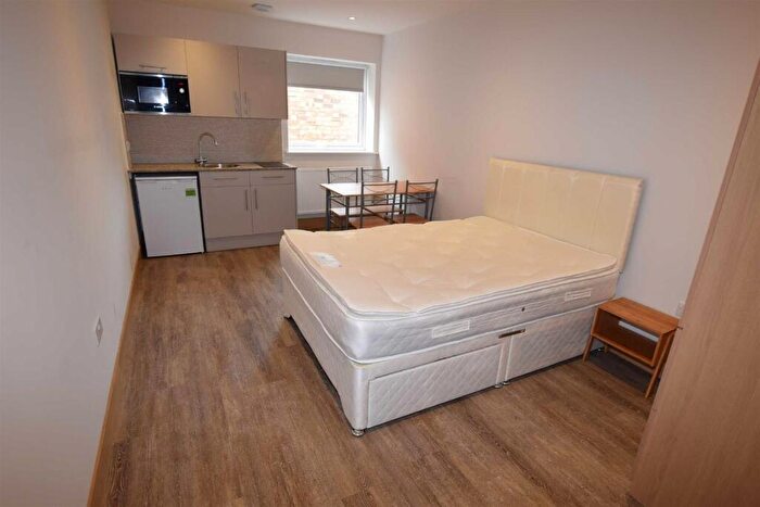 Flat To Rent In Colindale Avenue, Colindale, NW9