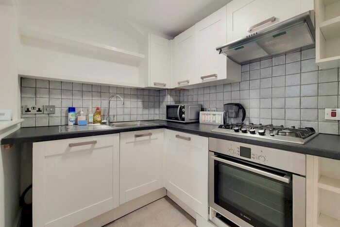 1 Bedroom Flat For Sale In Sutherland Avenue, Maida Vale, London, W9