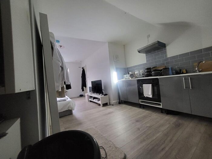 1 Bedroom Studio To Rent In Pershore Road, Birmingham, B30