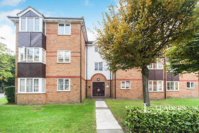 1 Bedroom Flat To Rent In Marley Fields, LU7