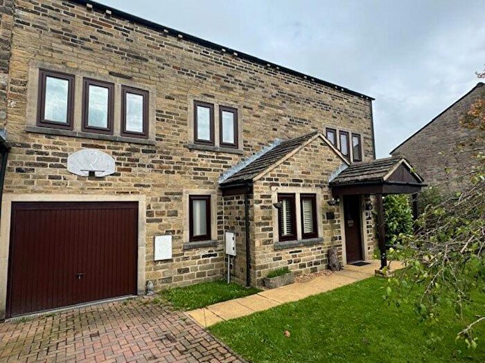 4 Bedroom Semi-Detached House For Sale In The Barn, Moor Smith Copse, Halifax, HX2