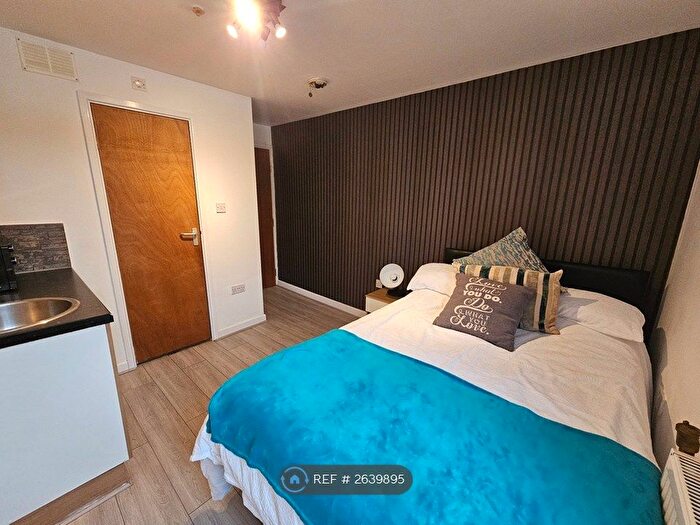 Studio To Rent In Pinfold Street, Wednesbury, WS10