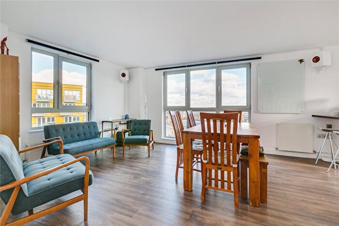 2 Bedroom Flat To Rent In Carronade Court, Eden Grove, N7